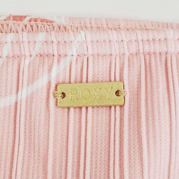 Pink Bikini - Picture 4 of 9